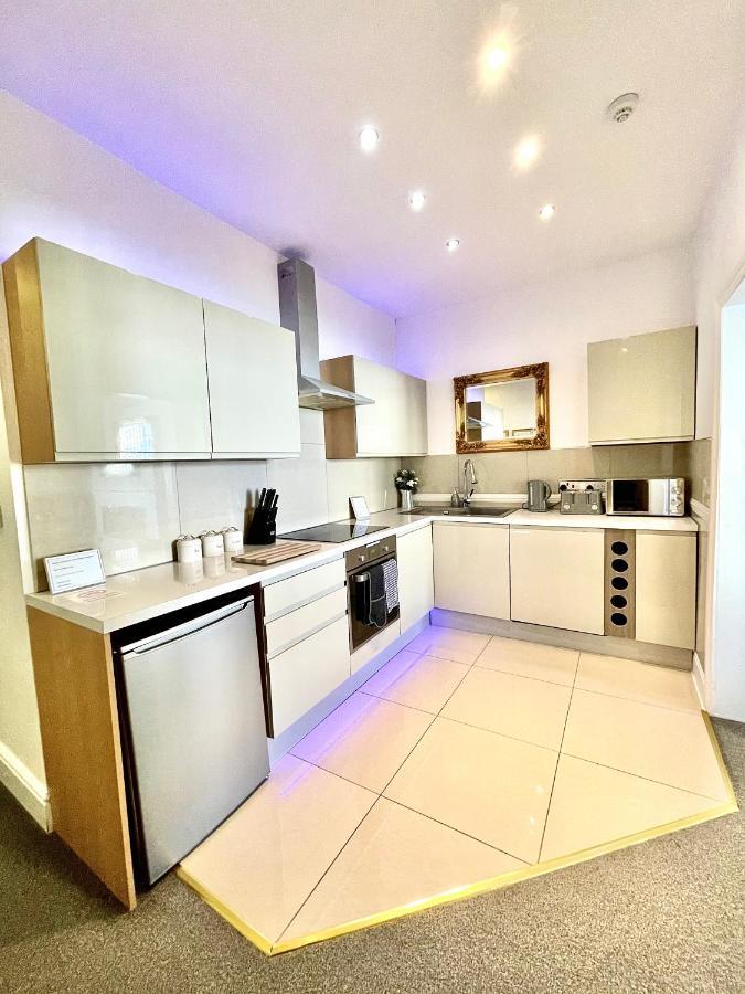 Large Luxury Apartment 블랙풀 외부 사진