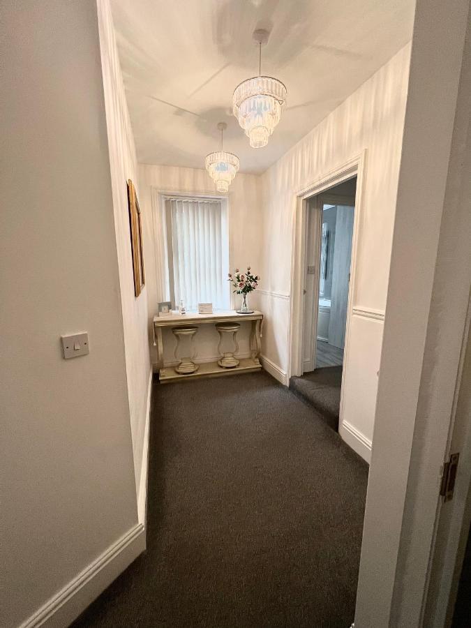 Large Luxury Apartment 블랙풀 외부 사진